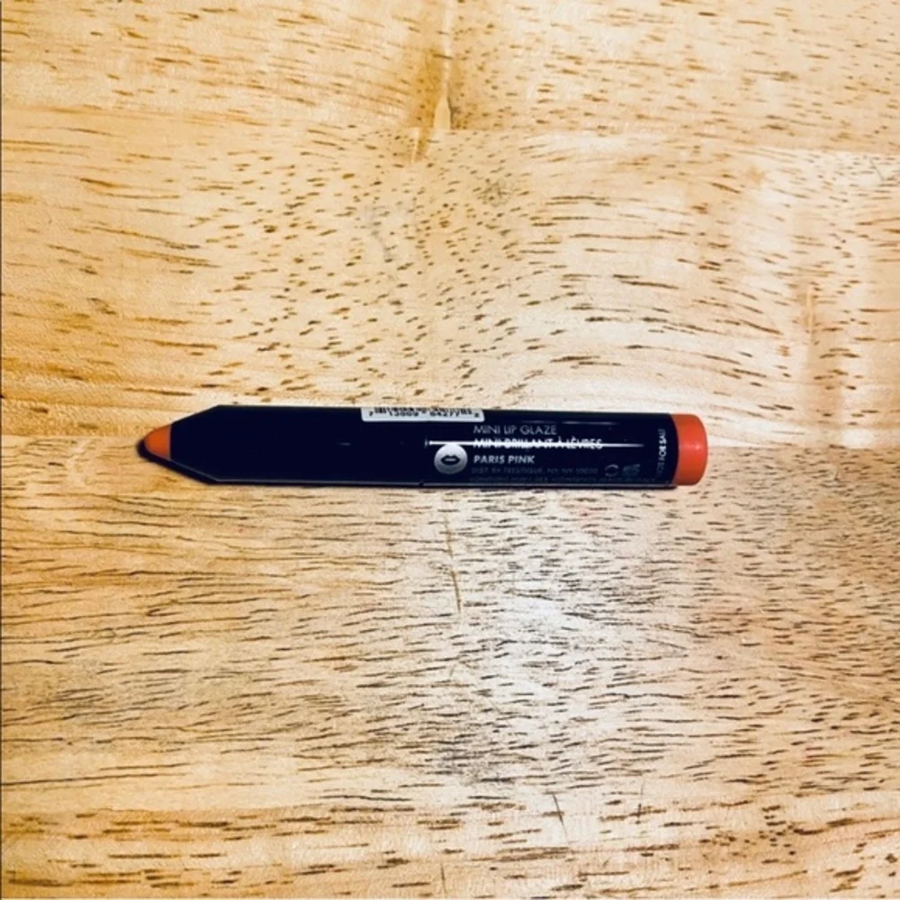 🎀2/16🎀 0.70 G Trestique Paris Pink Lip Glaze Mini